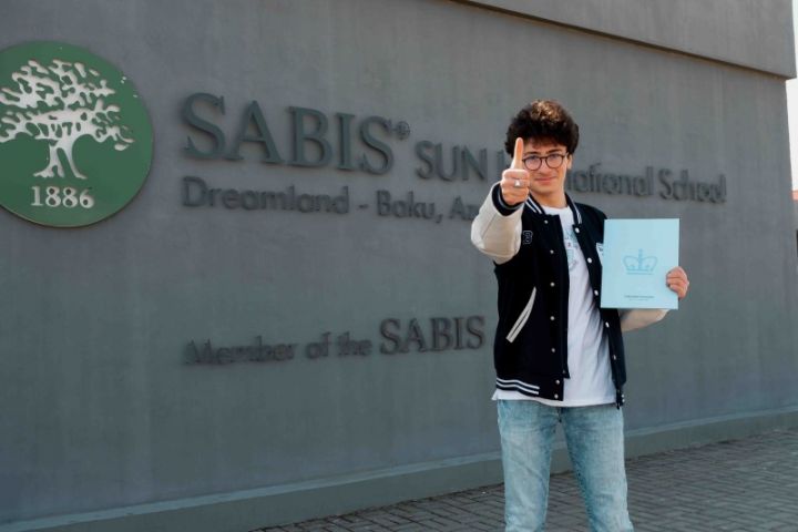 SUN Beynəlxalq məktəbinin şagirdi ABŞ TOP Universitetlərinə qəbul edildi